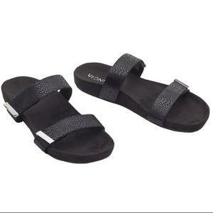 Vionic♥️NEW♥️Grace Jura Black Snake Size 9